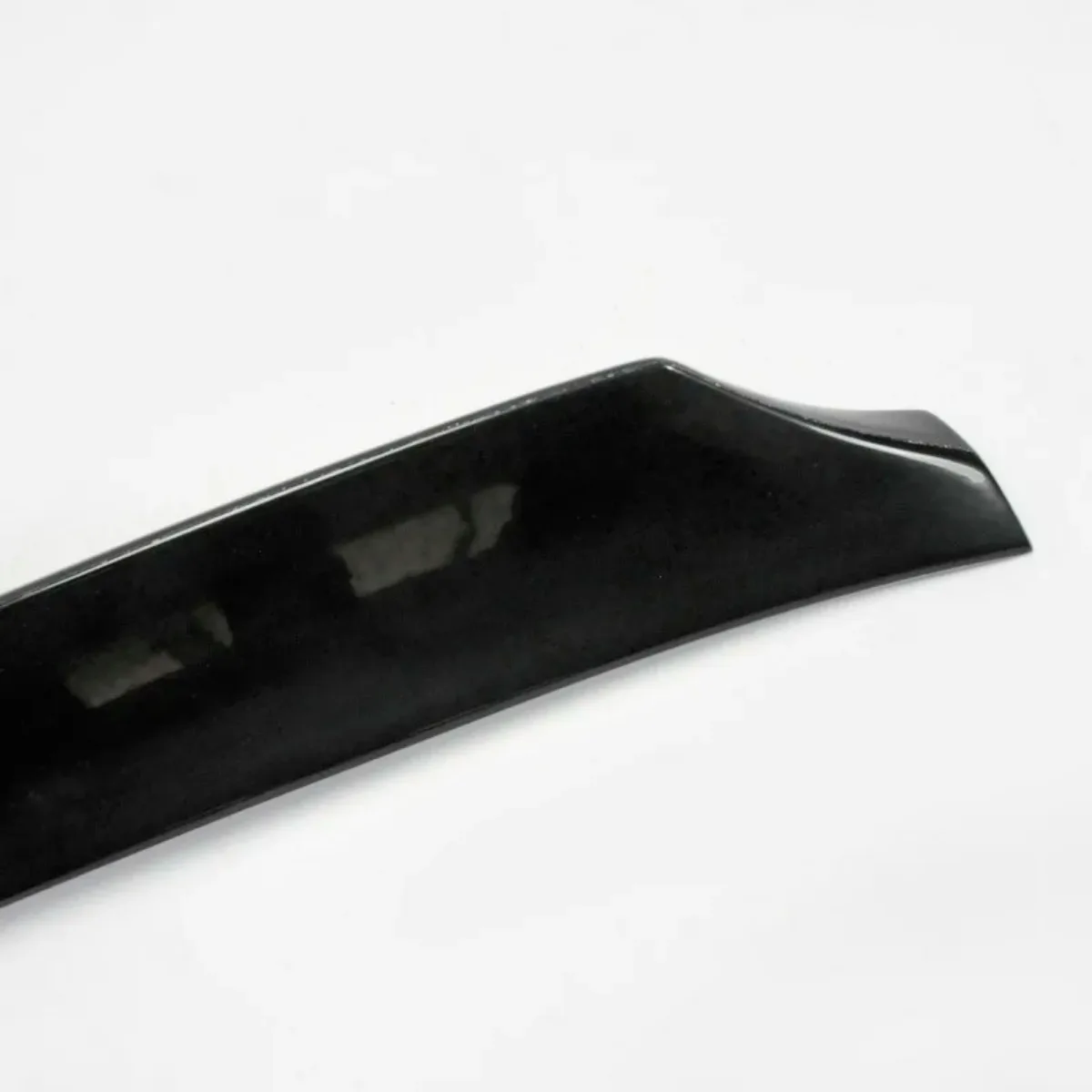 For 05-08 Legacy (BL) Car Accessories JDM Style Fiberglass and Carbon Fiber Duckbill Spoiler Trunk Wing Splitter Rear Wing