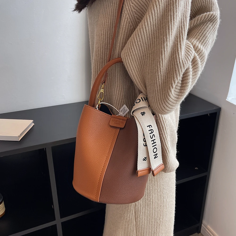 Toptrends Top Handle Small Tote Bucket Bags For Women 2023 Trend Luxury Designer Leather Handbags Ladies Shoulder Crossbody Bags