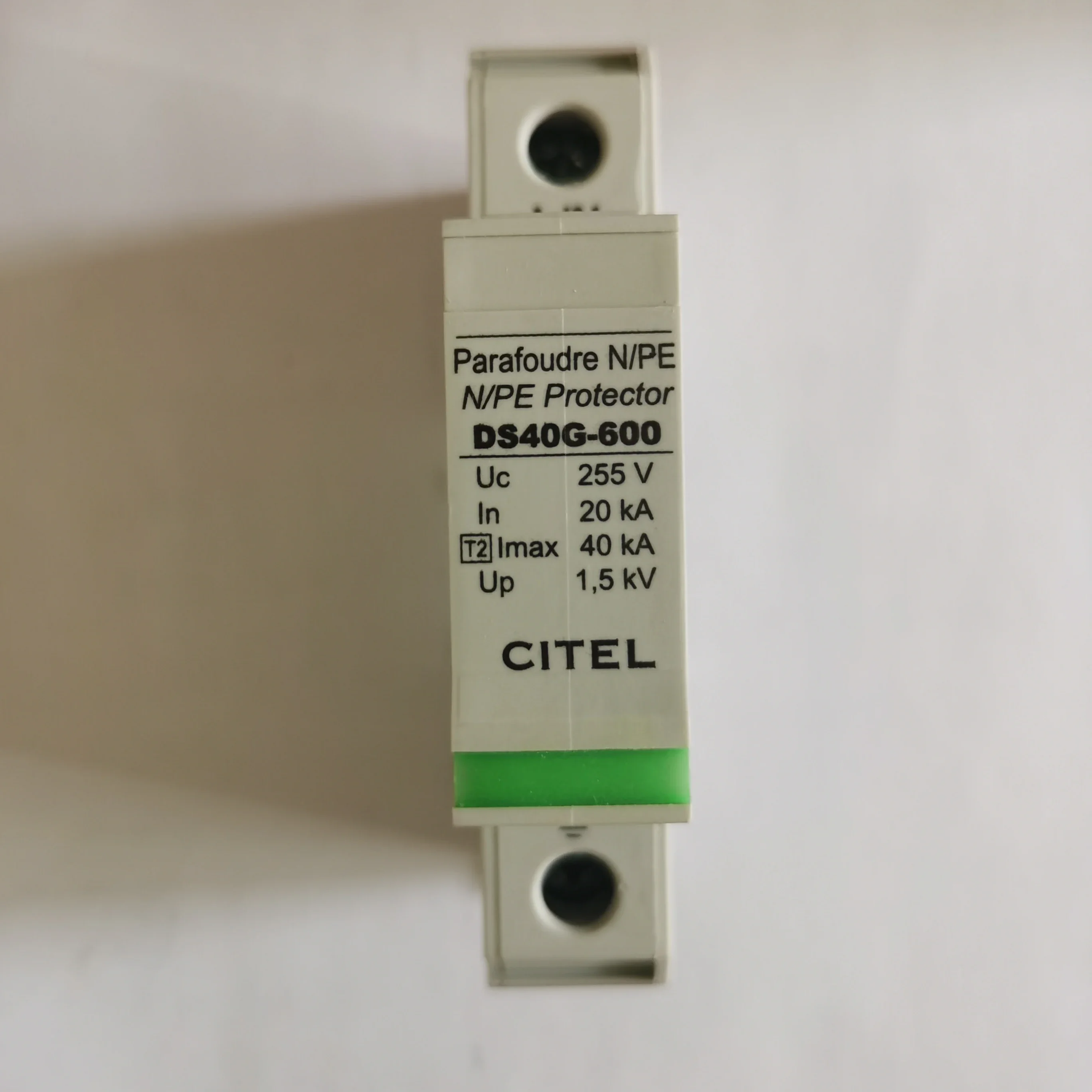 

Франция CITEL Вторичный источник питания 660 В Модуль молниезащиты DS40-600 West Del Arrester Plug Низкая цена