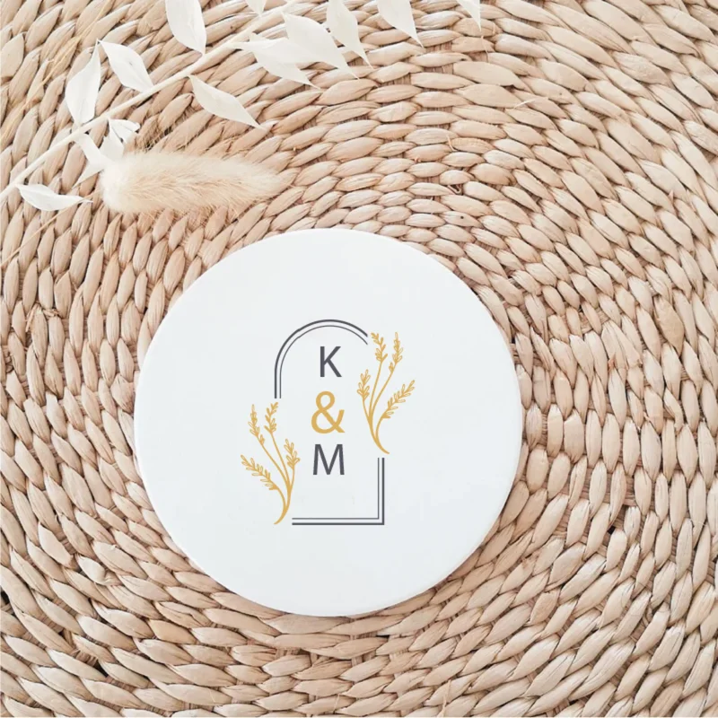 Posavasos personalizados con su propio diseño para compromiso de boda, inicial personalizada y nombre a todo color