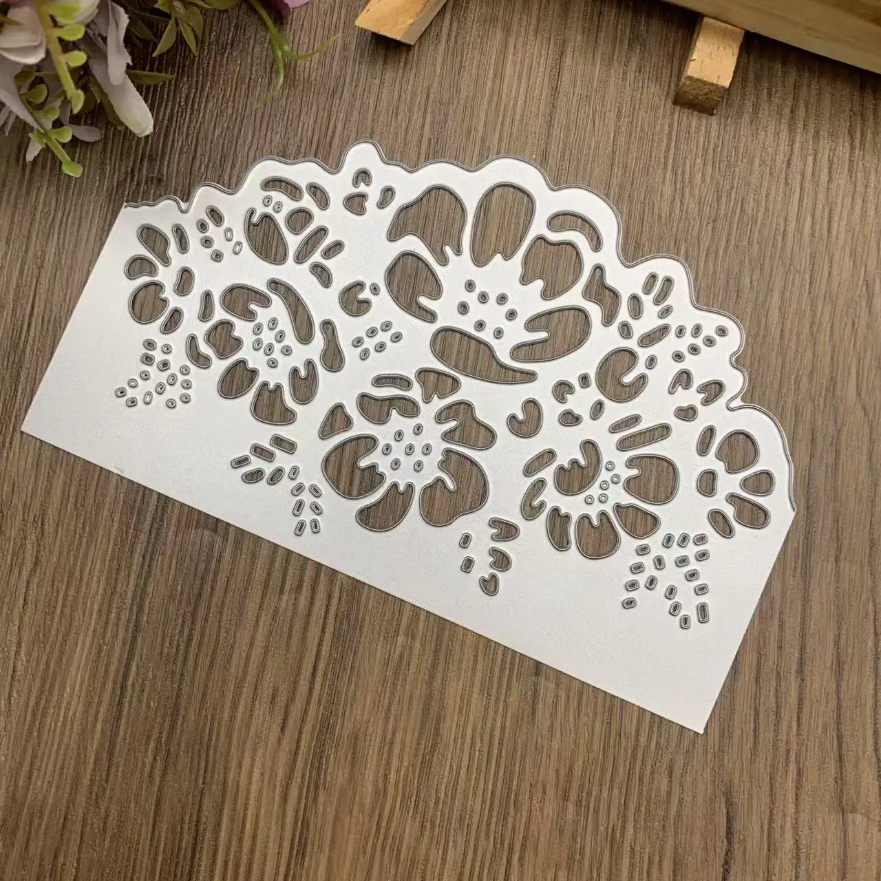 Semicircle Floral Lace Metal Cutting Dies DIY Scrapbooking Border Decor Card Making Die Cuts