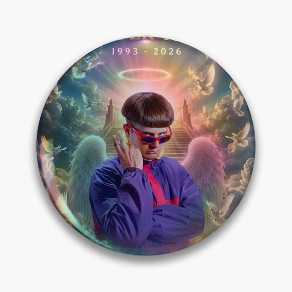 Oliver Tree Pin Holographic Star Heart Pin Brooches Laminated Button Fashion Accessory