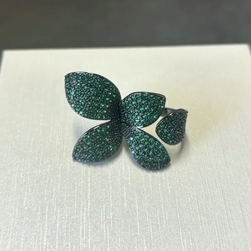 

Bilincolor Vintage Green Cubic Zirconia Leaf Earring for Women