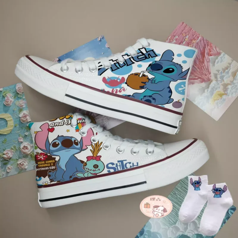 Disney Stitch-zapatos de lona antideslizantes para hombre y mujer, calzado informal de alta calidad, con dibujo de oso de fresa, novedad