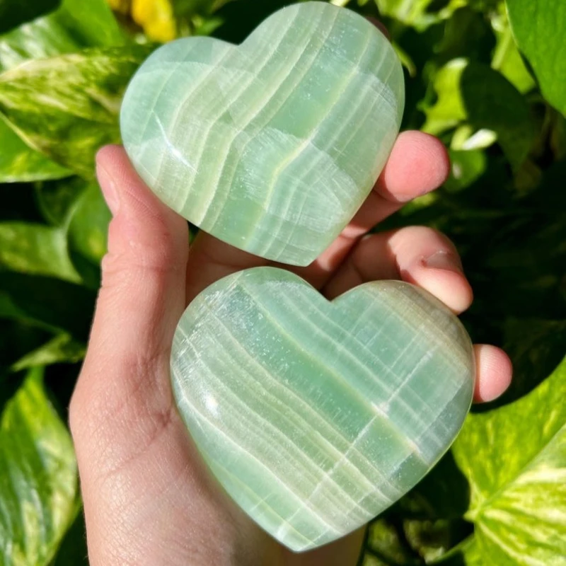 Natural One Caribbean Calcite Heart Stone for Home or Office Decoration Ideal As A Christmas Valentine'S or Graduation Gift