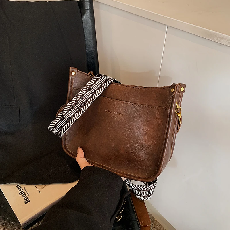 

Retro Bag New Autumn and Winter Shoulder Bucket Casual Large Capacity Fashionable All-match Crossbody Bag Work Bag