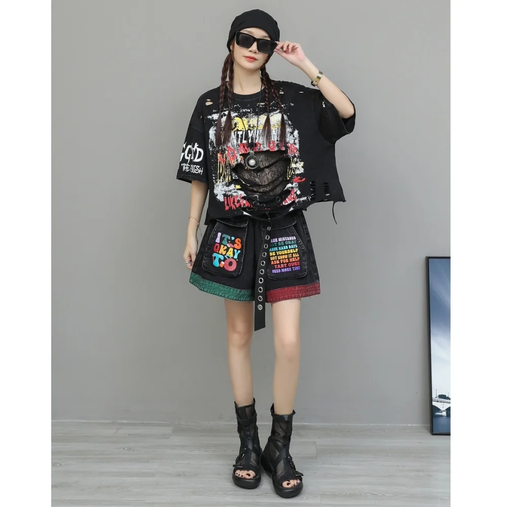 

Unique Trendy Design Fashion Suit Women Summer Printed Ripped Hollowed-out Short-sleeve T-shirt + Short Two Piece Set XY176