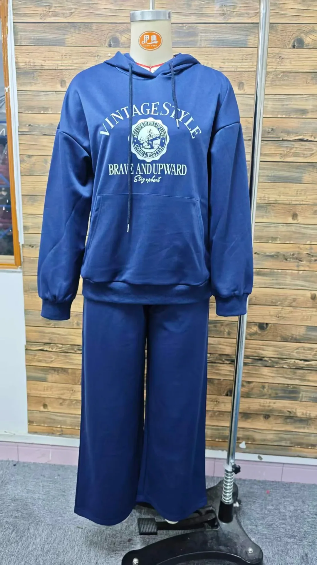 Women's Casual Letter Print Hooded Sweatshirt Set Long Sleeve Drawstring Hoodie Wide Leg Pants 2-Piece Tracksuit Outfit view 5