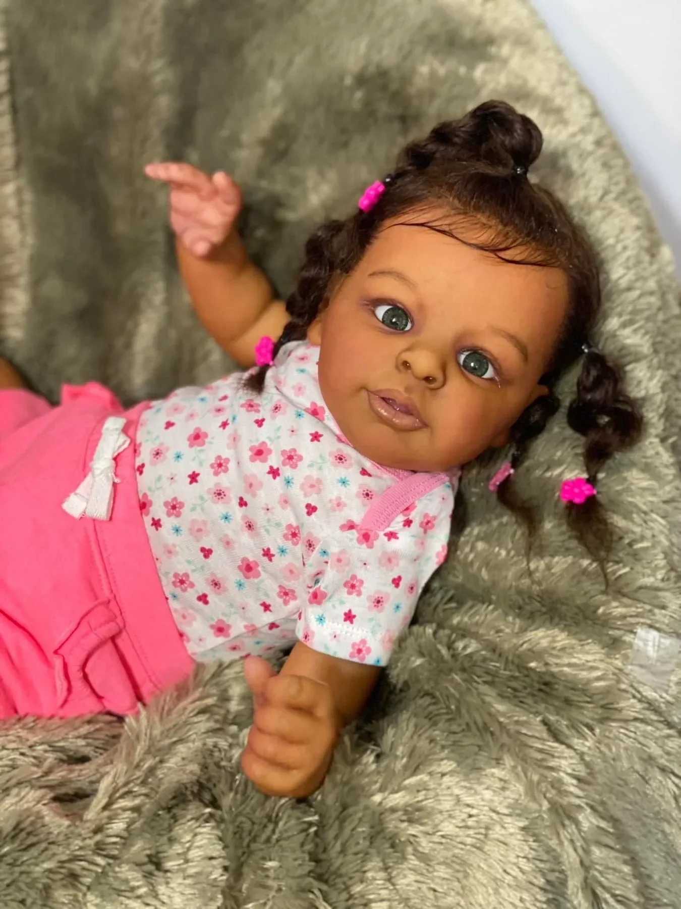 FBBD 24Inch Jaylan in Dark Brown Skin Color Soft Body Reborn Toddler African American Cuddly Baby Girl Doll Hand-rooted hair