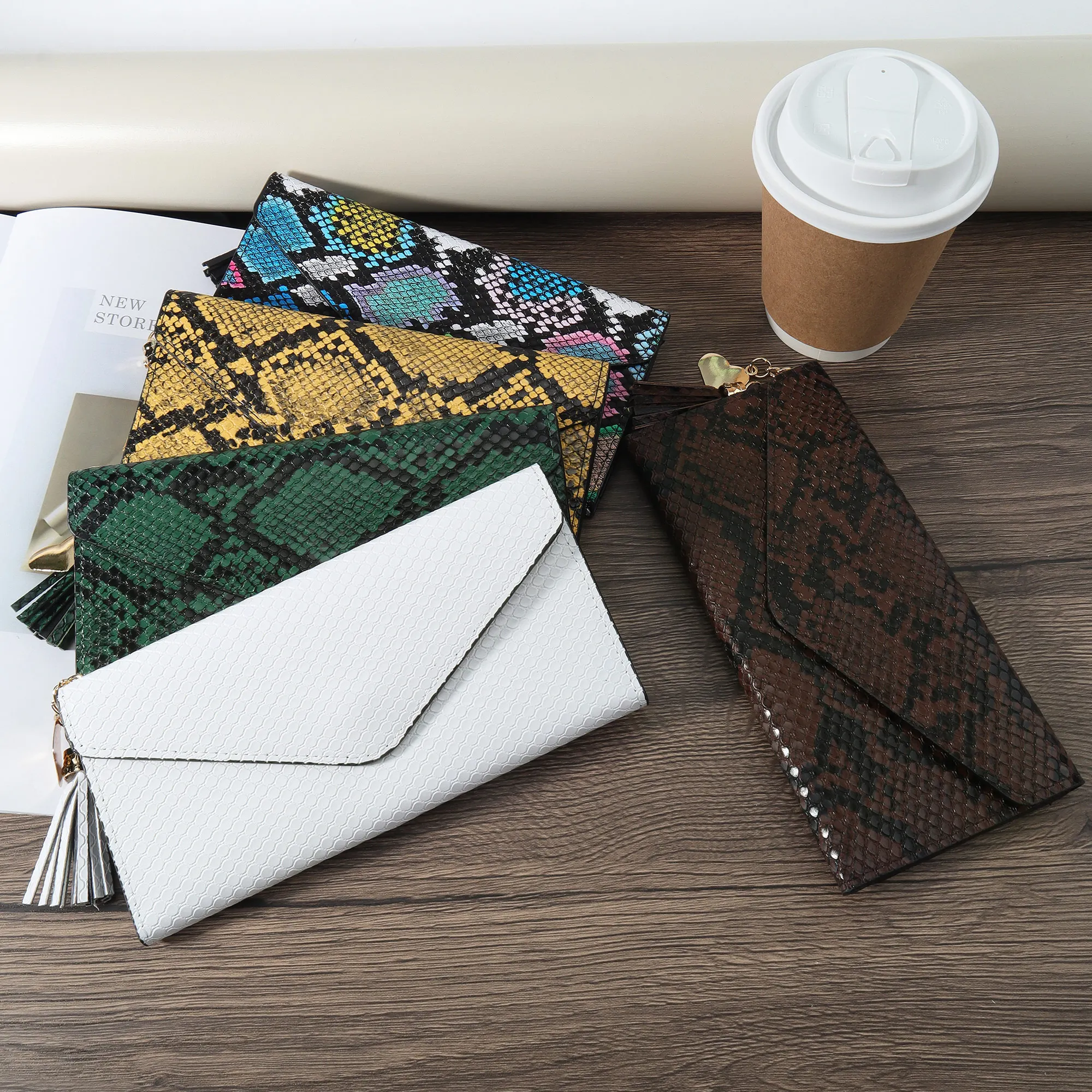 Fashionable women's long wallet, coin wallet, three fold multi card slot tassel decoration multifunctional wallet, elegant PU le