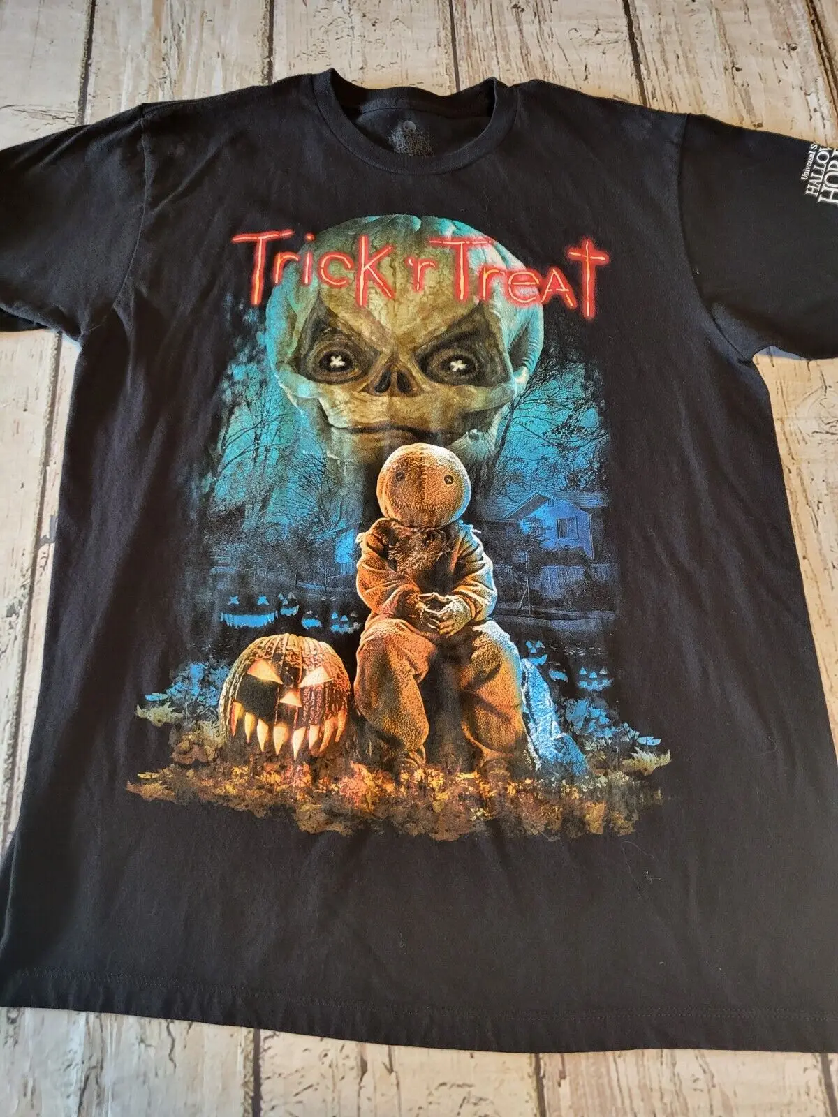 

Halloween Horror Nights Trick R Treat 2018 T-Shirt Size MEDIUM Universal HHN