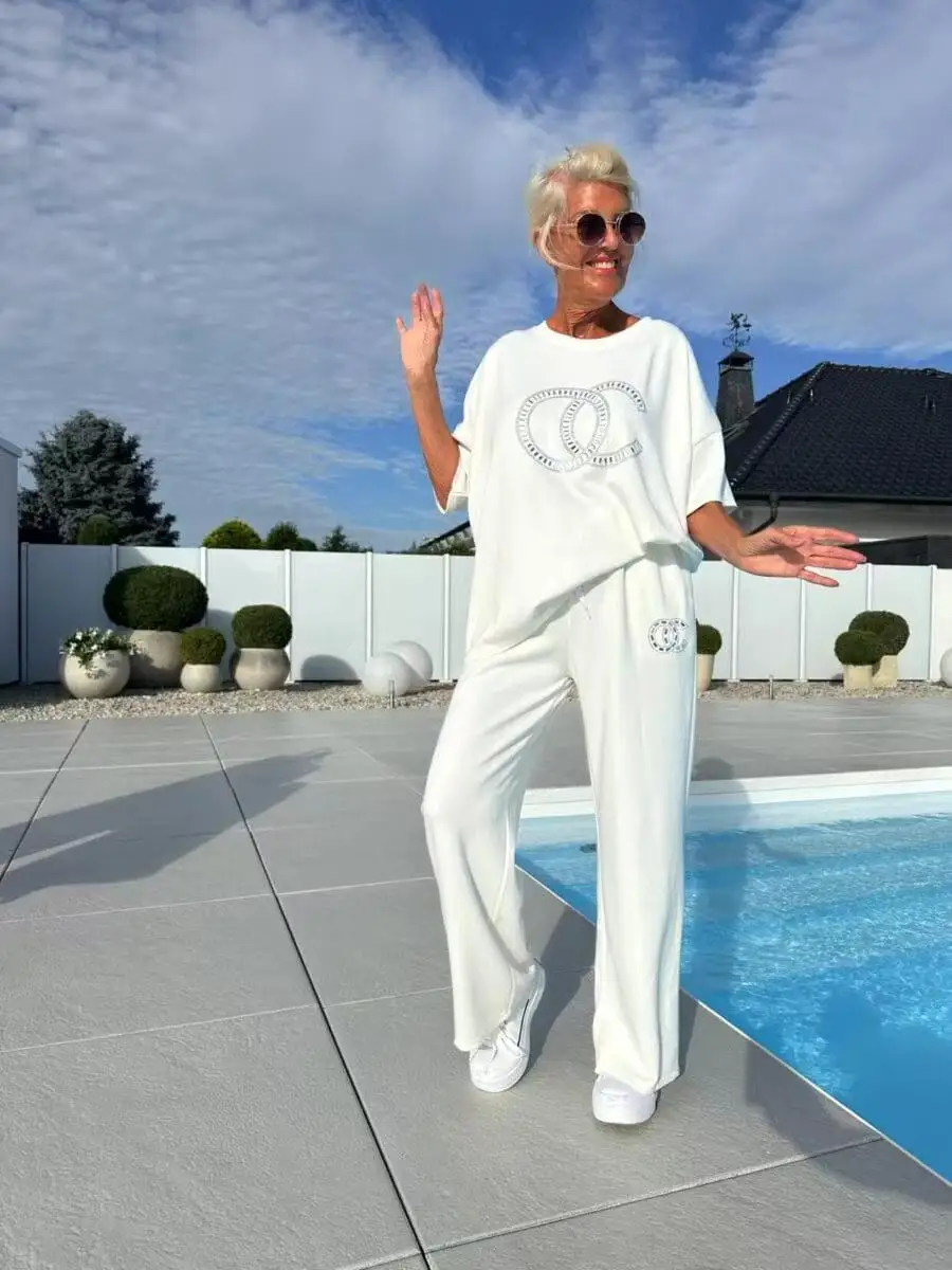 

Autumn Casual Loose Elastic Waist Lace Up Pocket Trousers Vacation 2 Piece Sets Fashion Diamond O Neck T-shirt Women's Suits