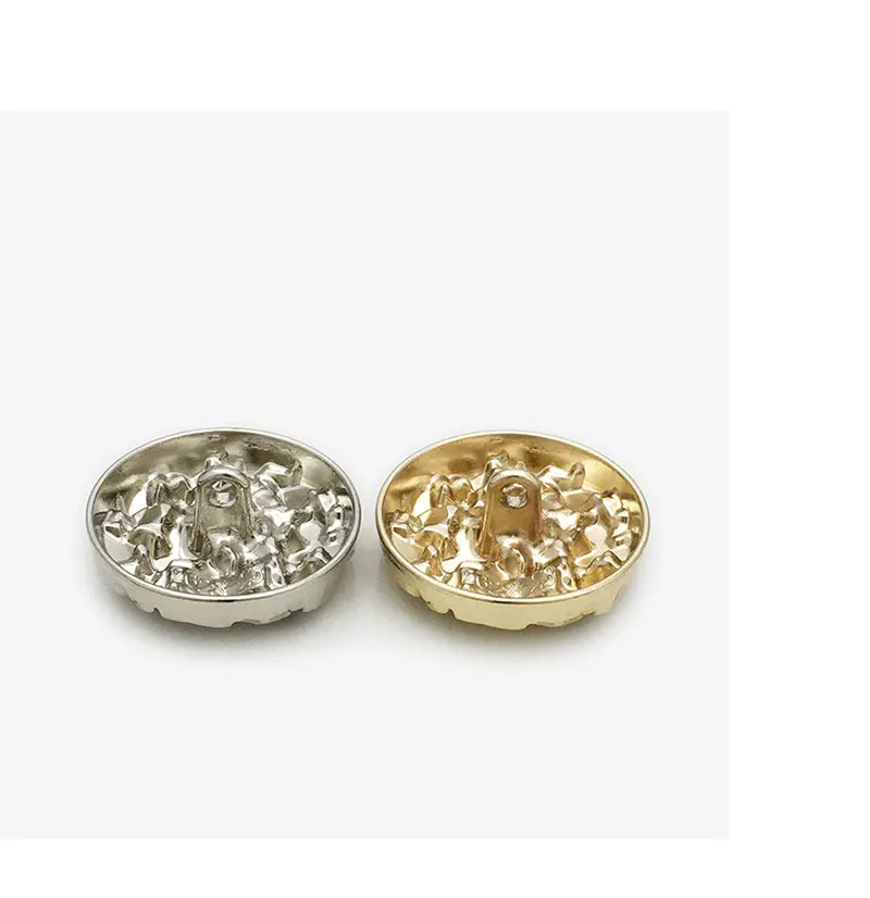 Metallknöpfe mit hohem Schaft, runde 3D-Herz-Knöpfe mit konkav-konvexer Form, 10 Stück, modische Designer-Knöpfe für Mäntel und Blazer, neu. – Detail 3