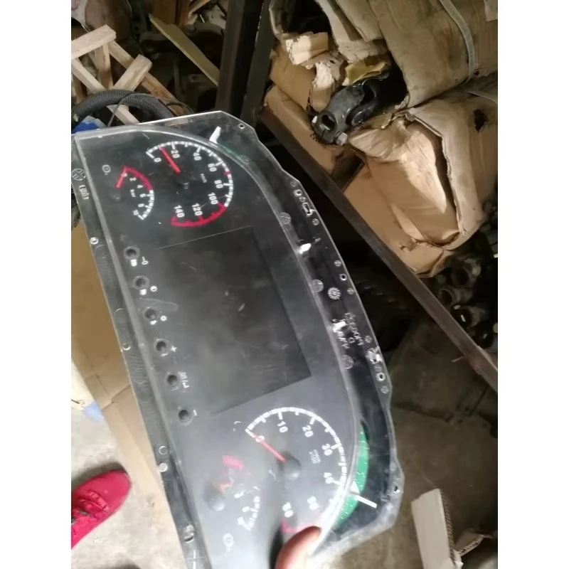 High-precision vehicle dashboard - clearly displays driving data, compatible with a variety of models