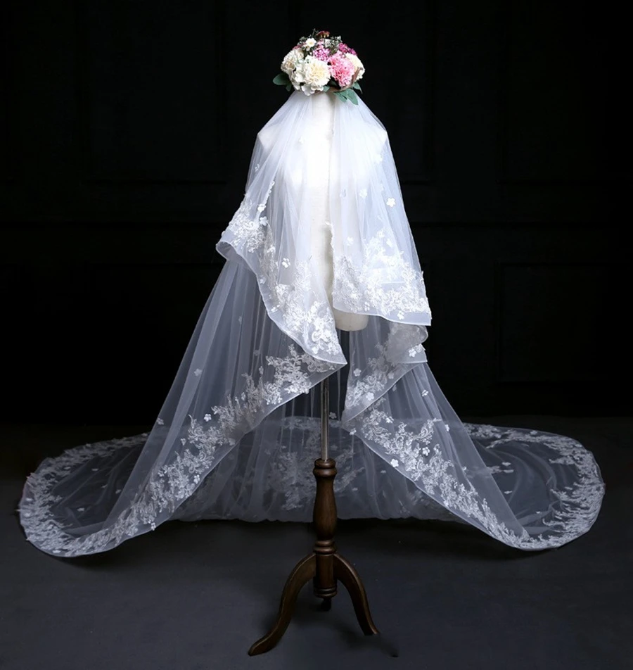 Wholesale Two Layers Wedding Veils Lace Appliques White Ivory Bride Bridal Veil with Flower Sexy wedding accessories