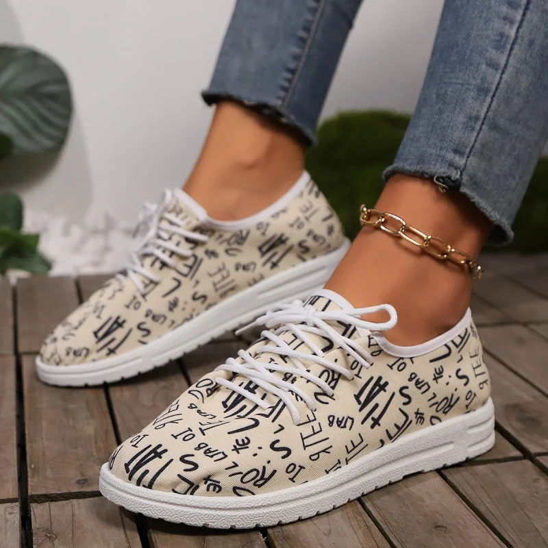 

2025 New Large Size Women's Casual Shoes Soft Sole Comfortable Fashionable Versatile