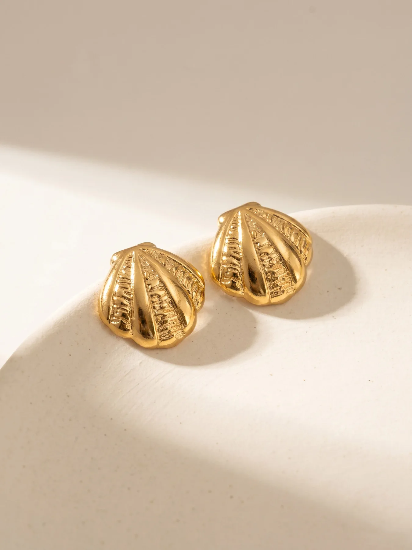 Fächerförmige Muschel-Ohrringe für Damen 316L Edelstahl 18K Vergoldet Französischer Stil Wasserfest Nicht Verblassende Ohrstecker Schmuck – Detail 14
