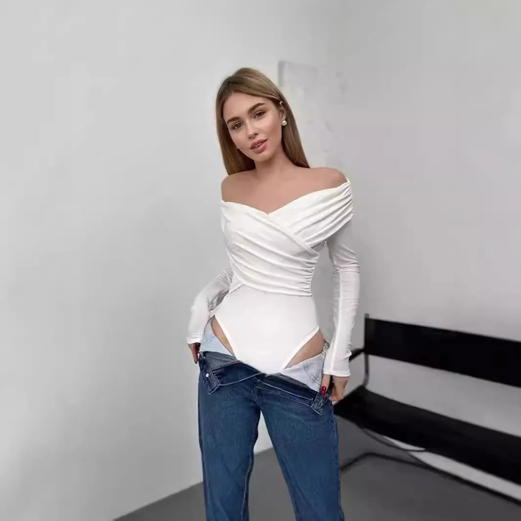 2025 Primavera e autunno Nuova tutina versatile aderente a maniche lunghe con scollo a V e spalle scoperte alla moda e sexy