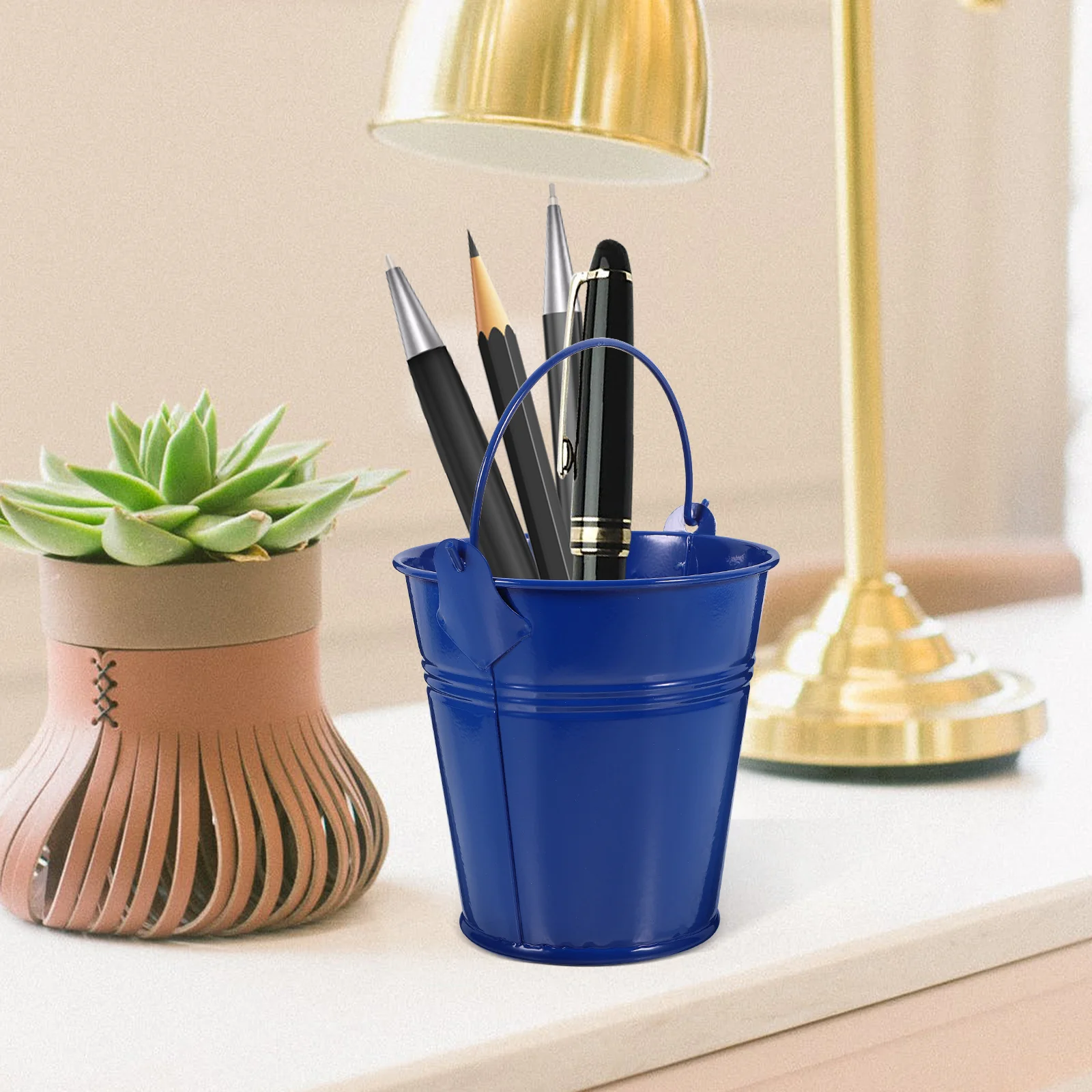 กระถางเหล็กตกแต่ง 4 ชิ้น กระถางปลูกต้นไม้โลหะสำหรับงานปาร์ตี้ที่บ้าน กระป๋องเก็บของ แจกันทรงถังมีหูจับ สำหรับปลูกไม้อวบน้ำ