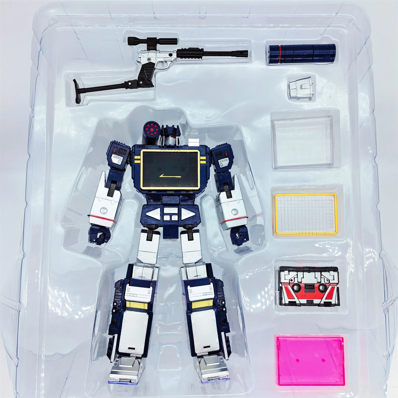 THF-01J Soundwave G1 Transformation THF Tape Corps THF01J THF01P 6 Tapes Walkman MasterPiece MP13 MP-13 Action Figure Robot