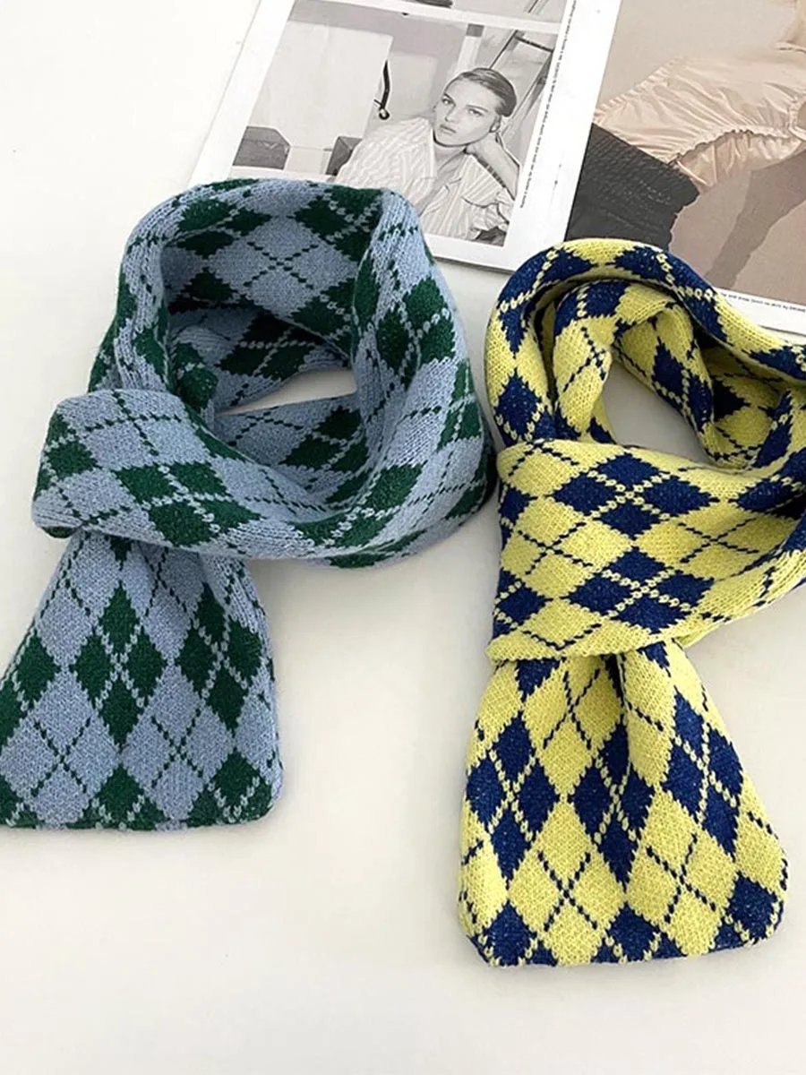 厚みのあるダイヤモンドパターンの小さなスカーフ女性の冬暖かい首保護ショートスタイル多用途韓国版スカーフ学生向け