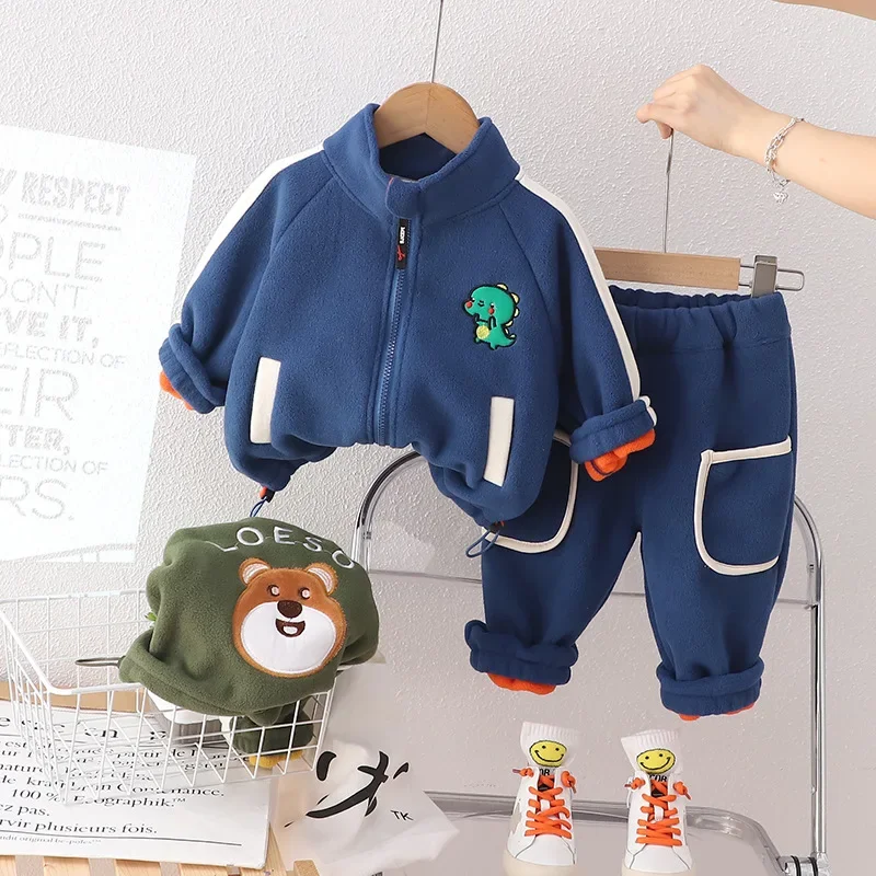 

Winter Double-sided Velvet Set for Boys Aged 2-6 Hooded Sweatshirt and Pants Two-piece Set Warm and Windproof Childrens Clothing