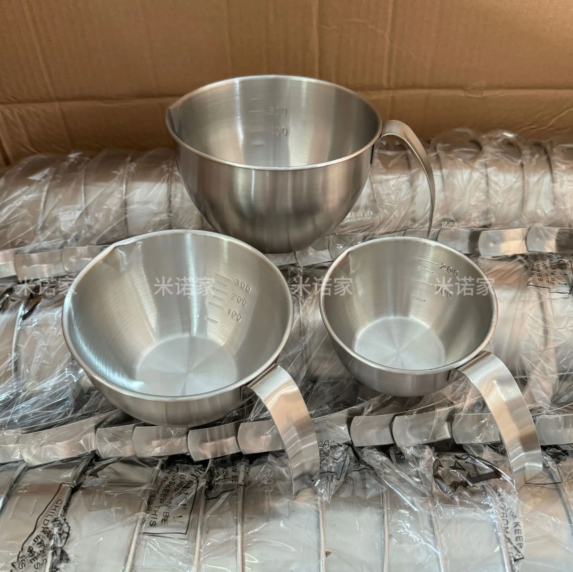 Stainless Steel 304 Mixing Bowl With Handle Scale Nesting Thick Whisking Baking Splash Proof Drop Resistant 100mm 120mm 145mm
