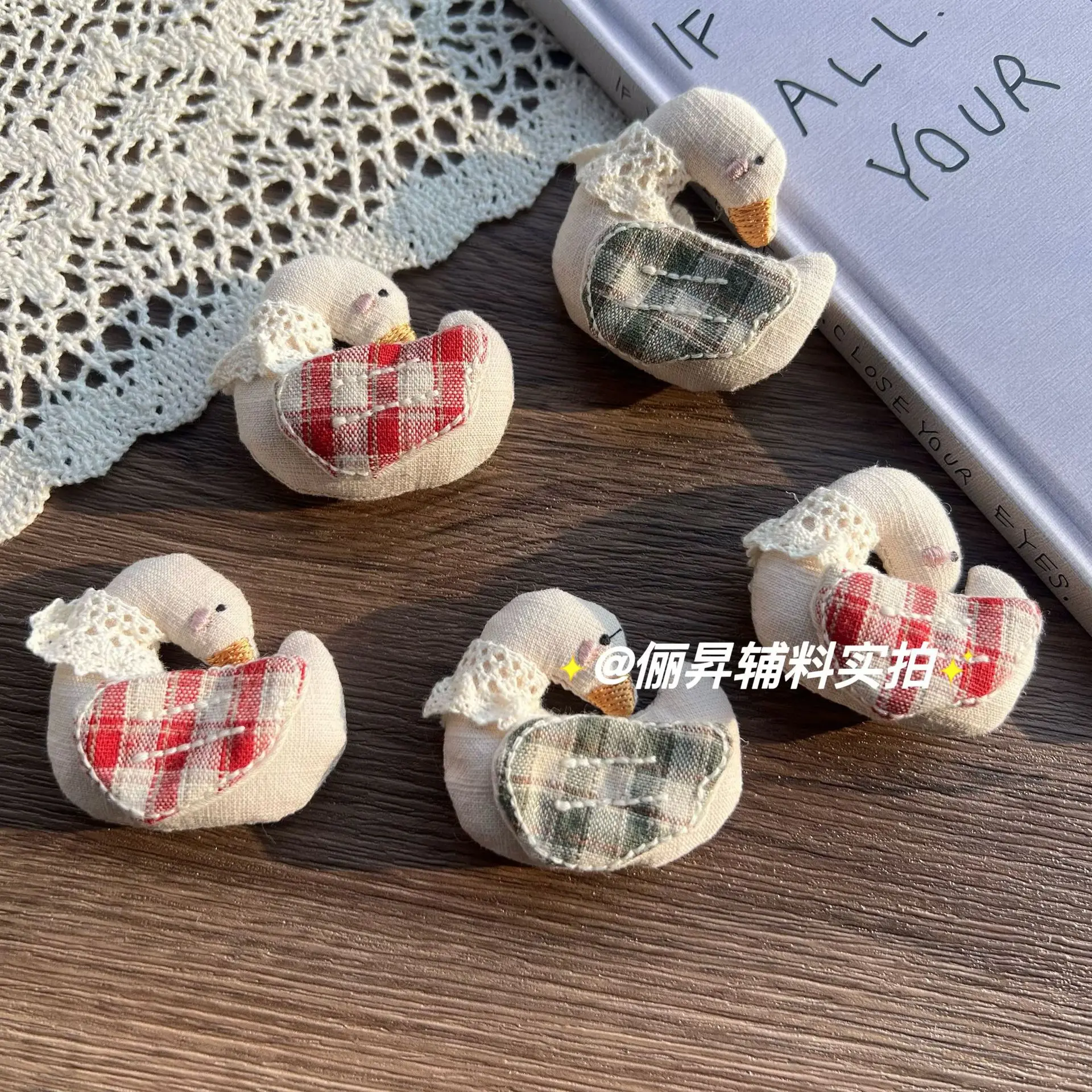 

Stuffed Fabric Cartoon Animal Doll DIY Brooch Pin Pendant for Bag Hat Clothing Accessory Embellishment Premium