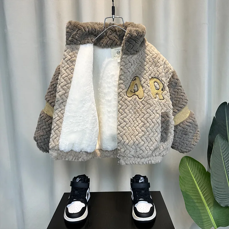 

Boys' Lamb Fleece Coat Winter Edition New Children's Thickened Jacket Baby Winter Clothing Color blocked Hair Coat
