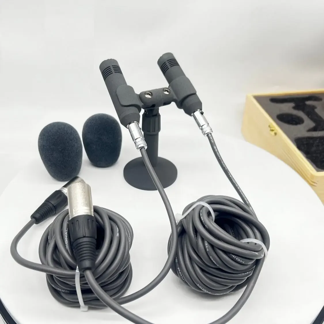 

Professional Cardioid Condenser Microphone Vocal Studio