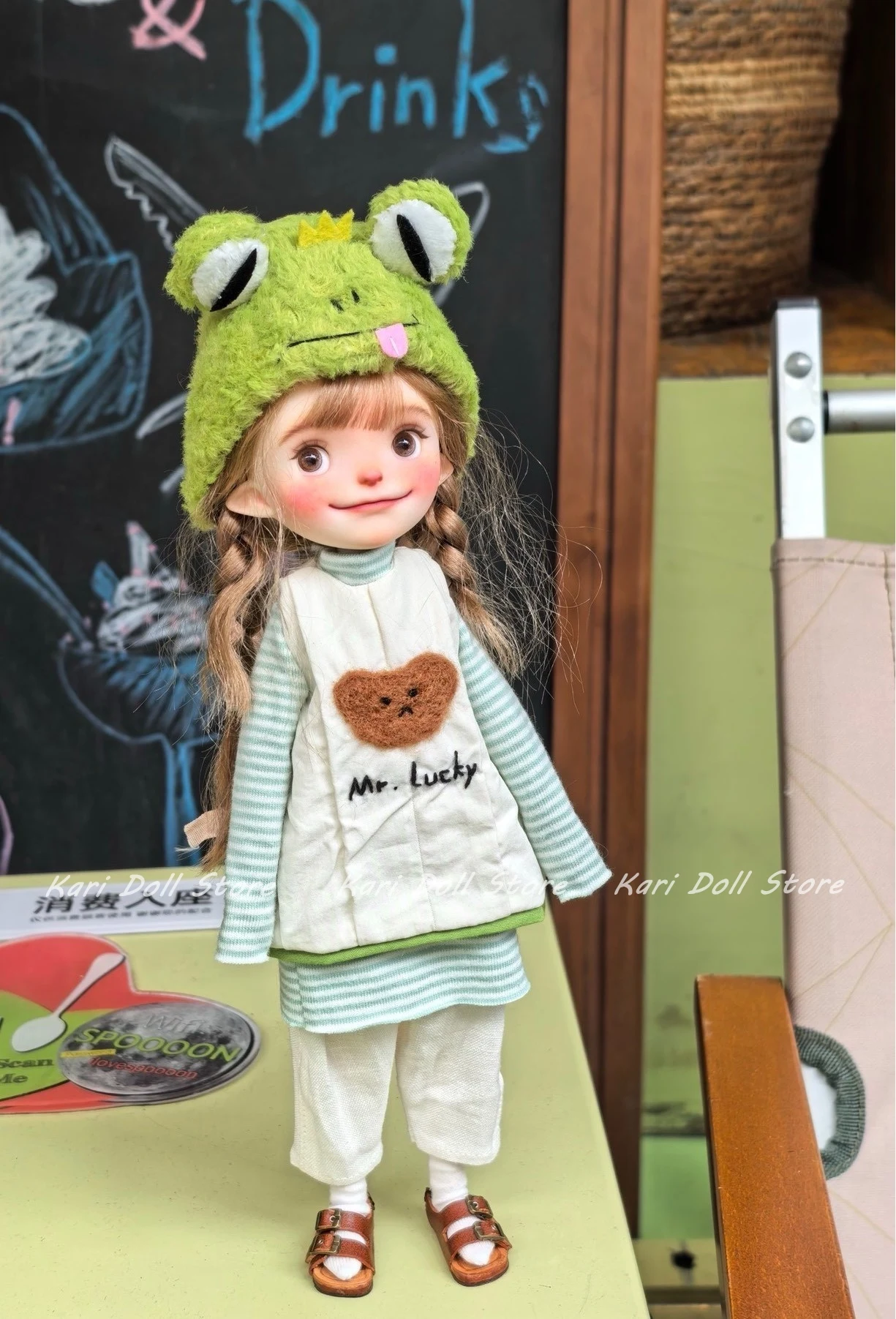 

Kari Doll Clothes and skirts Green striped top and vest with harem pants set for Landazz Landoudou Doll
