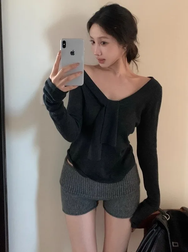 

Ele Navy Sle V-Ne awl Fake Two-Piece Pure Color Knitted Top Women's Sa Long Sve Base irt Casual Wear