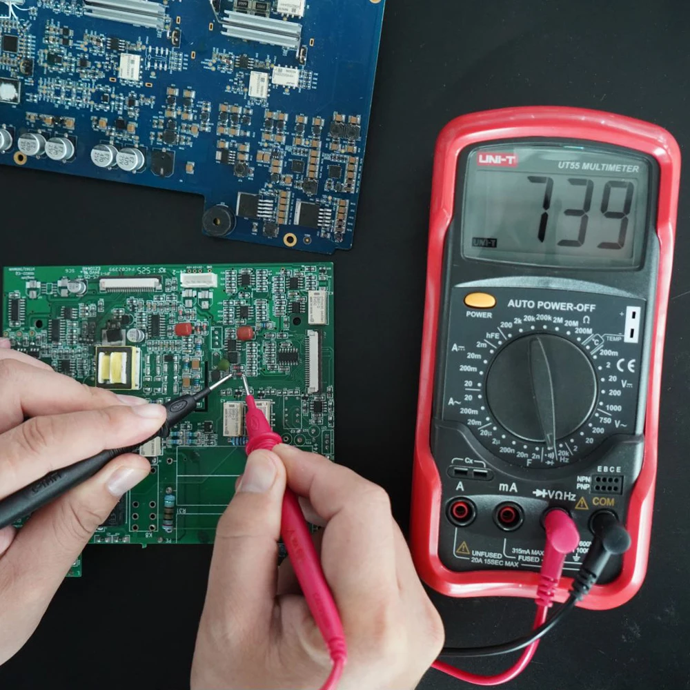 Imagem -02 - Multímetro Digital Universal Uni t 1000v ac dc Dmm Transistor Elétrico Tester Capacitor Uni-t-ut55