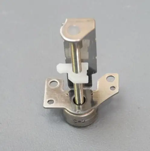 2pcs 3-5V micro deslizamento do motor de passo com haste de parafuso