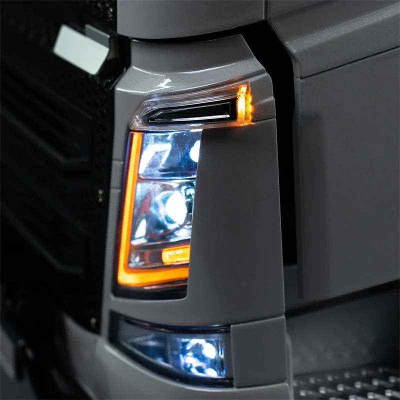 RC Model Turn Signal Lamp Chin Side Light for 1/14 Tamiya RC Truck Car For volvo FH16 750