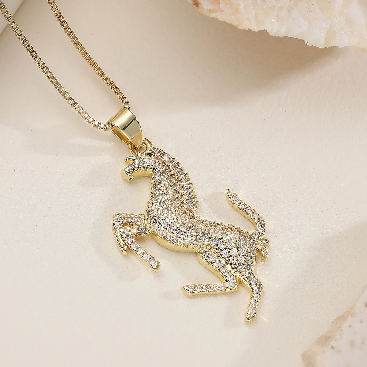 Iced Out Zircon Horse Pendant Necklace Brass Gold Plated Animal Steed Hip Hop Necklace Lucky Charm Jewelry Gift For Men Women
