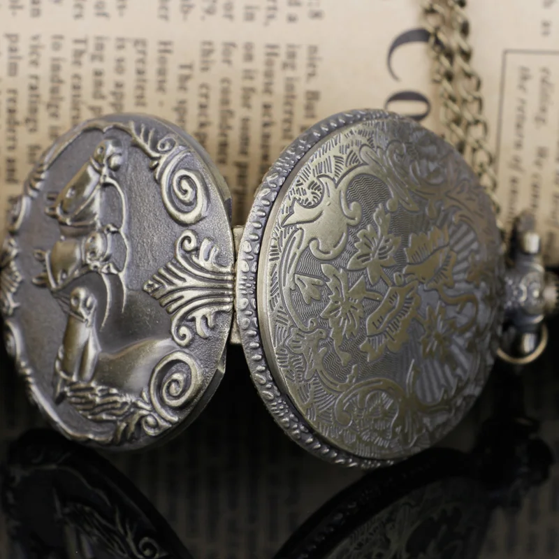 خمر ثلاثة الحصان نمط الكوارتز قلادة كبيرة ساعة الجيب الرقمية الوجه الهاتفي Ntique نموذج Tuo الجدول تنقش ساعات الجيب