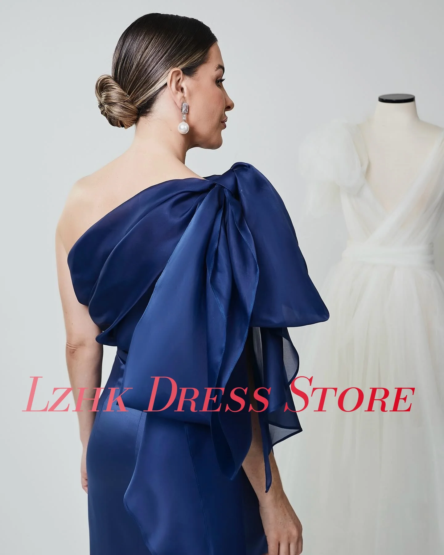 カスタマイズされたセクシーなサテンストレートワンショルダー 3D リボンイブニングドレス高品質足首丈 فستان سهرة نسائي