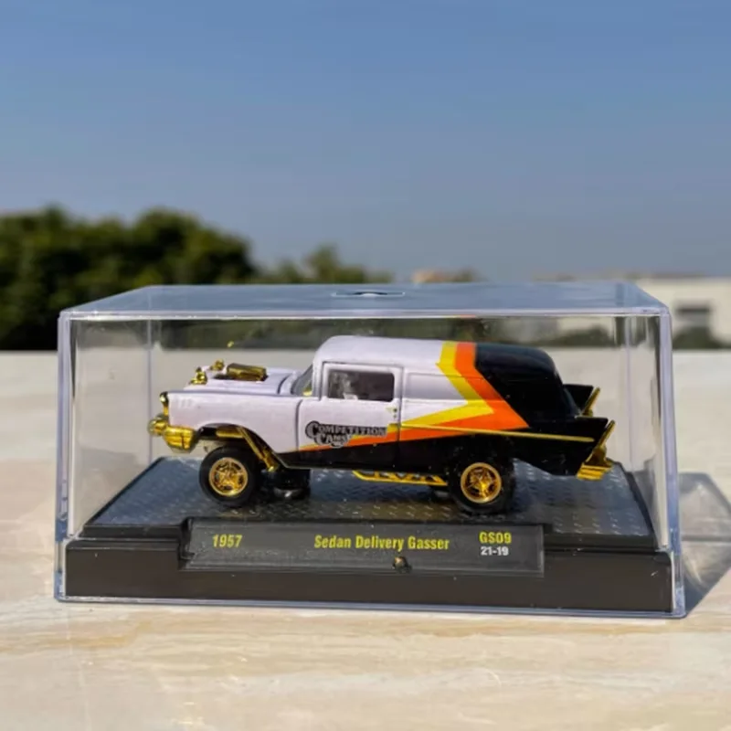 دييكاست 1:64 مقياس 1957 سيدان سبيكة محاكاة نموذج سيارة معدنية مجموعة ثابتة الديكور هدايا العيد اللعب هدية تذكارية