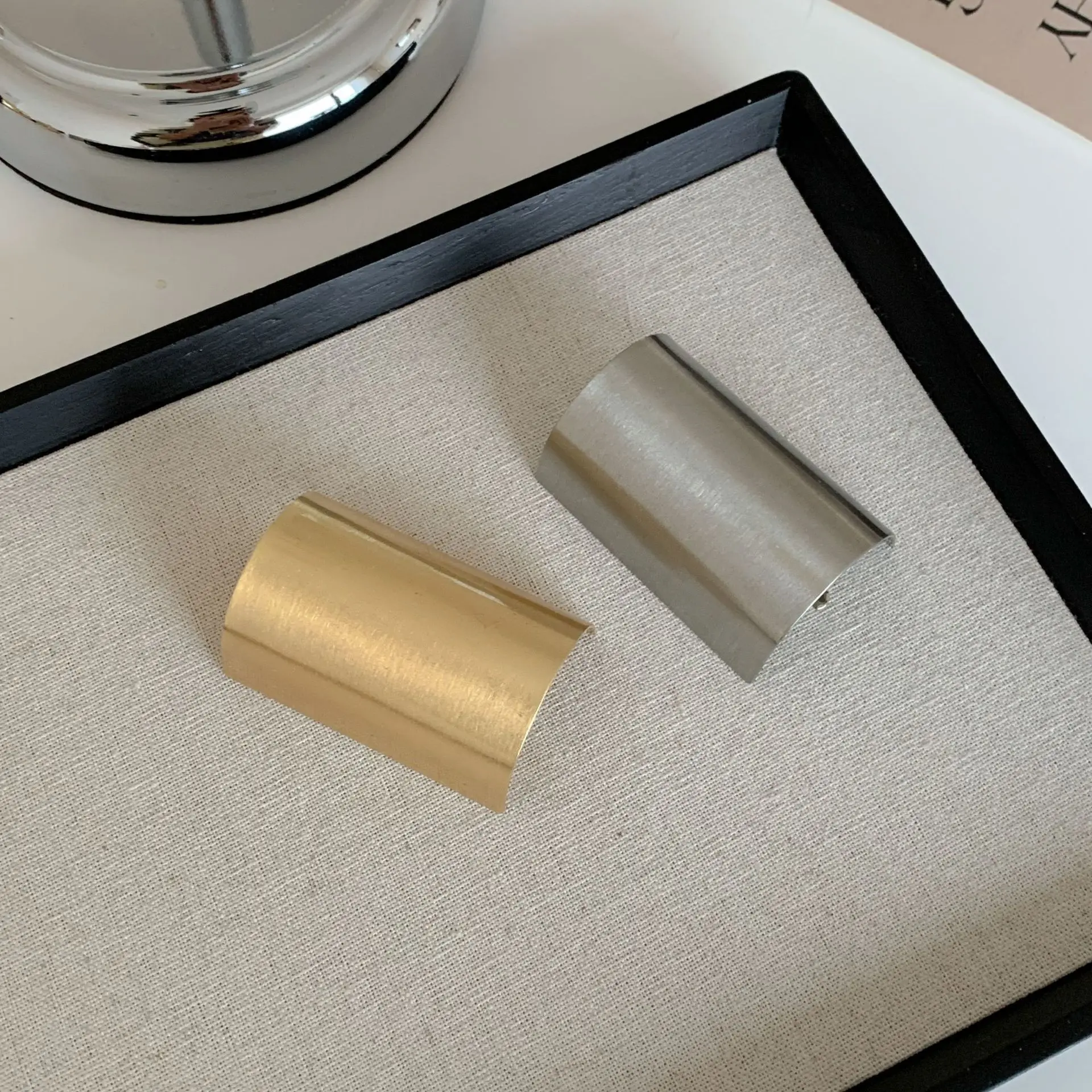 Metal Glossy Hair Clip For High Ponytail And Half Up Style Elegant Versatile Premium Women Headwear Non Slip
