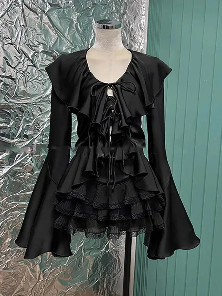 

2025 Camisas De Mujer Blouses For Women V-neck Flare Sleeve Temperament Crop Tops Slim Fit Black Shirts Ruffles Goth Chic Blouse