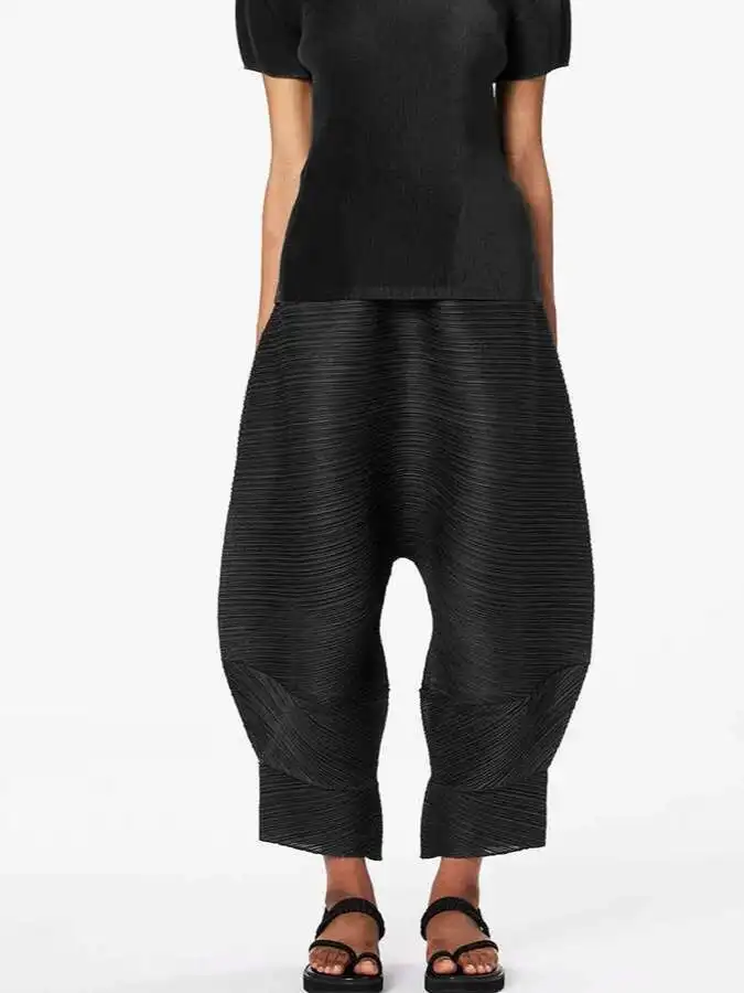 GVUW Pleated Harem Pants Women Solid Color Elastic Waist New 2026 Loose Versatile Female Casual Vintage Style Trousers 17G7131
