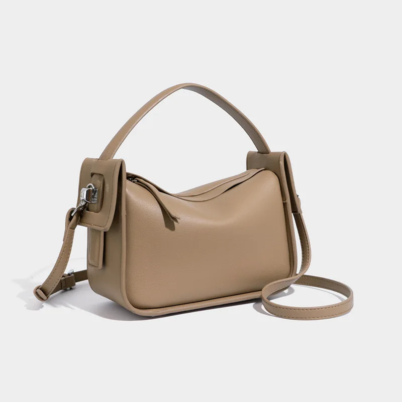

Women's Casual Tote Bag Fashion Niche Design PU Leather Shoulder Bag Large Capacity Travel Handbag Purses