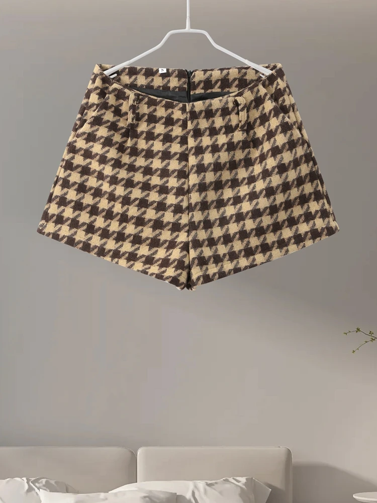 Elegant Plaid Women Set Casual Chic Full Sleeve Zipper Jacket High Waist Pockets Shorts 2025 Summer Autumn New Lady Commute Suit