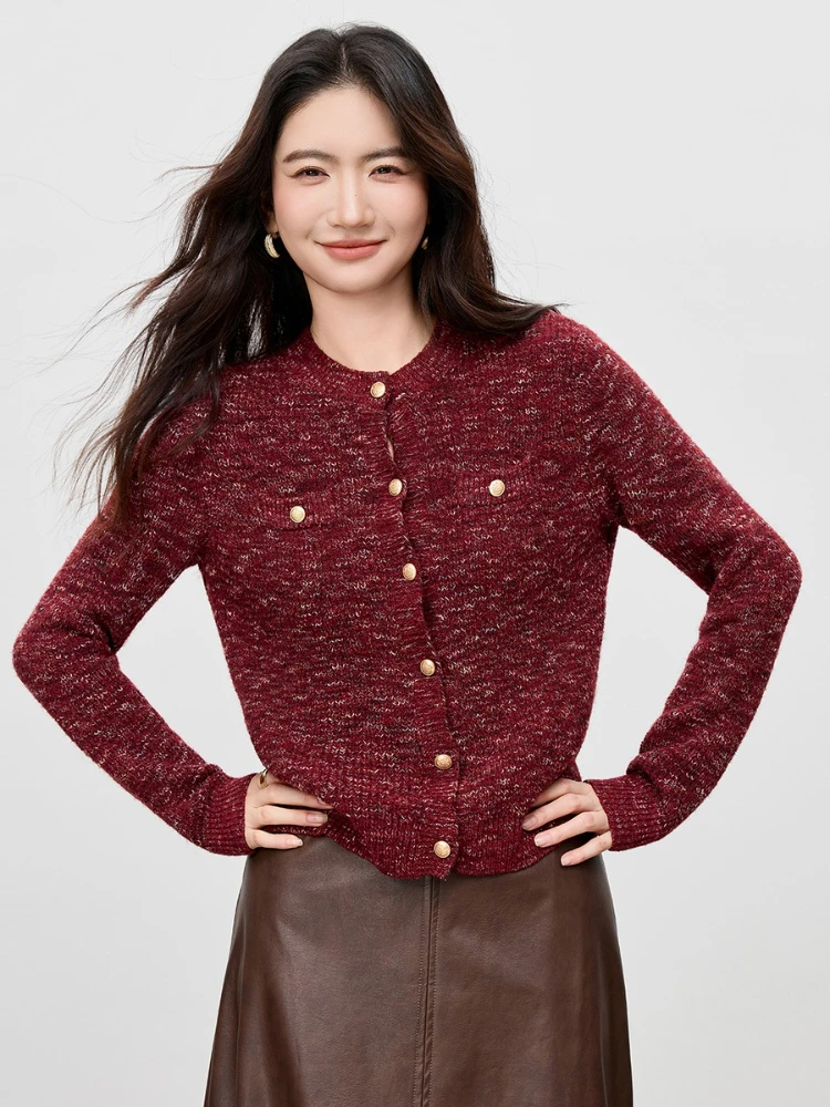 SENTUBILA Elegant Vest voor Vrouwen Gebreid 2025, Winter Ronde Hals Contrast Kleur Tops Lange Mouw Rechte Truien W53HB3757