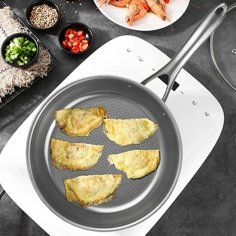 Titanium Frying Pan 2.2L Beef Honeycomb Frying Pan Non stick Titanium Cooker Induction Cooker Gas Stove Universal Kitchenware