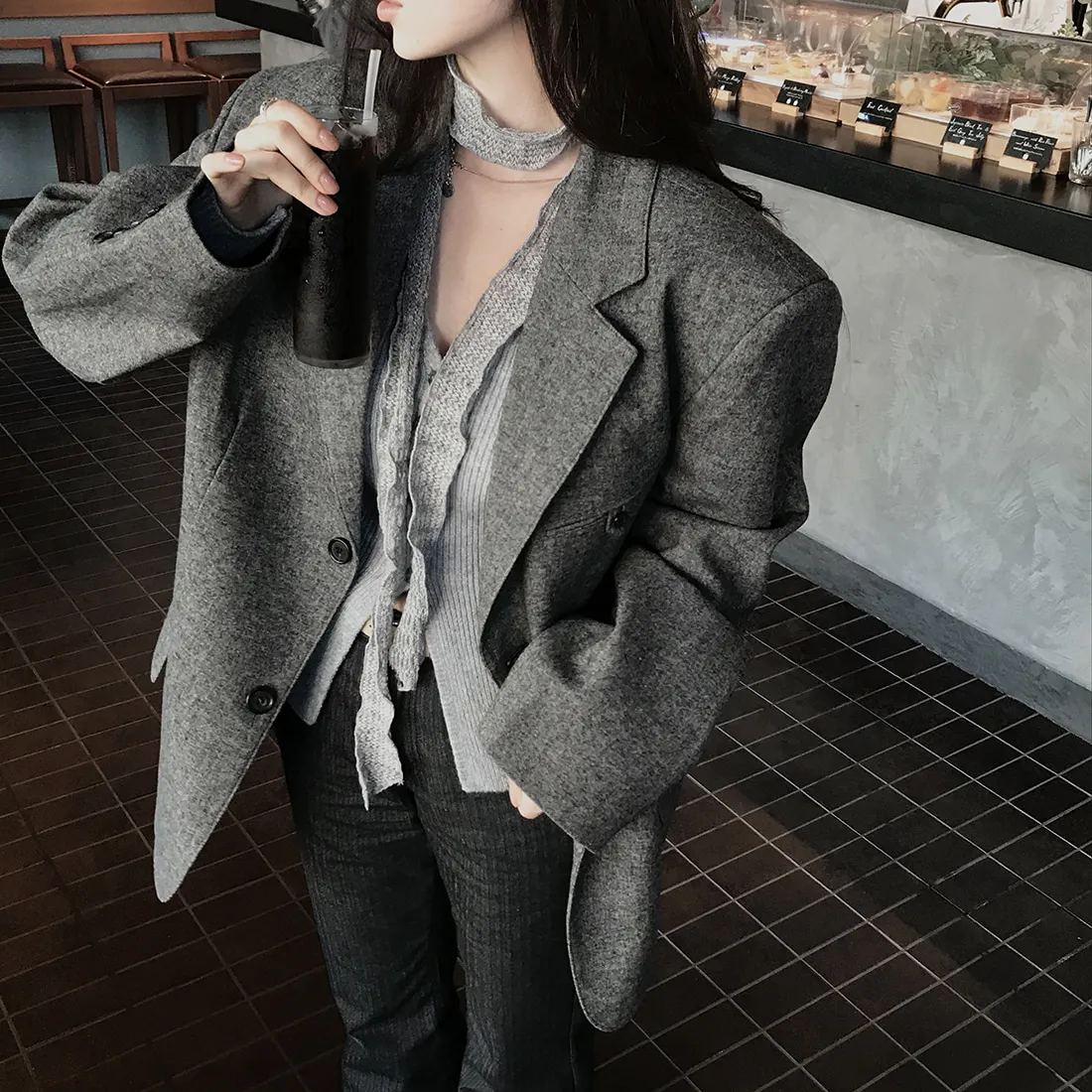 

Женское шикарное свободное теплое пальто для поездок на работу, корейская версия, осень-зима, новый простой дизайн, костюм с воротником, универсальная верхняя одежда