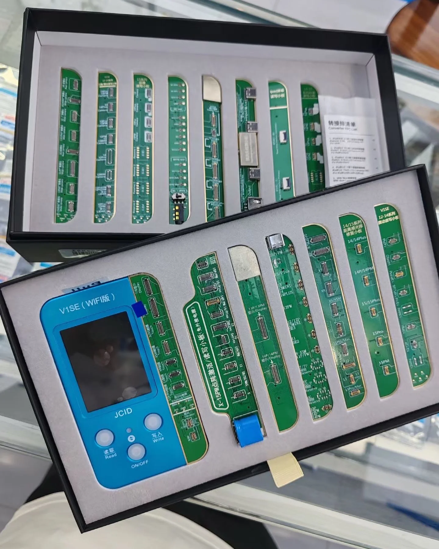 Programador JCID: La Herramienta Esencial para Reparaciones de Pantallas y Sensores en Dispositivos Móviles