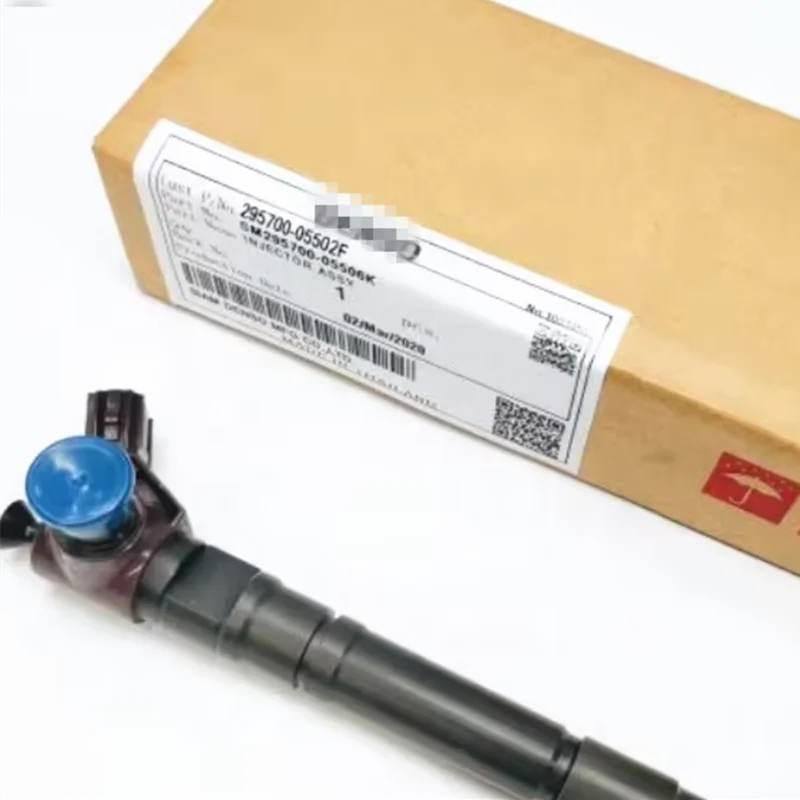 Diesel Common Rail Fuel Injector 23670-0E010 295700-0550 23670-0E020 295700-0560 For Toyota Hilux 1GD