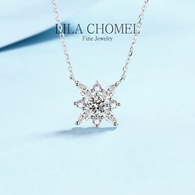 

Luxury Temperame Platinum PT950 Necklace GRA Certified Moissanite Dcolor Diamond Snowflake Commuter Pendant Clavicle Chain ladys